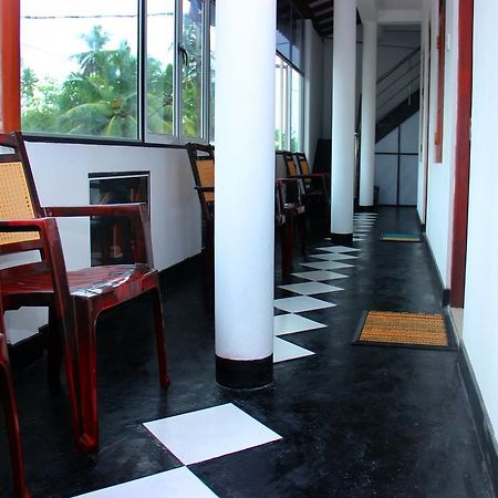 Heaven Star Rest Bed and Breakfast Mirissa Εξωτερικό φωτογραφία