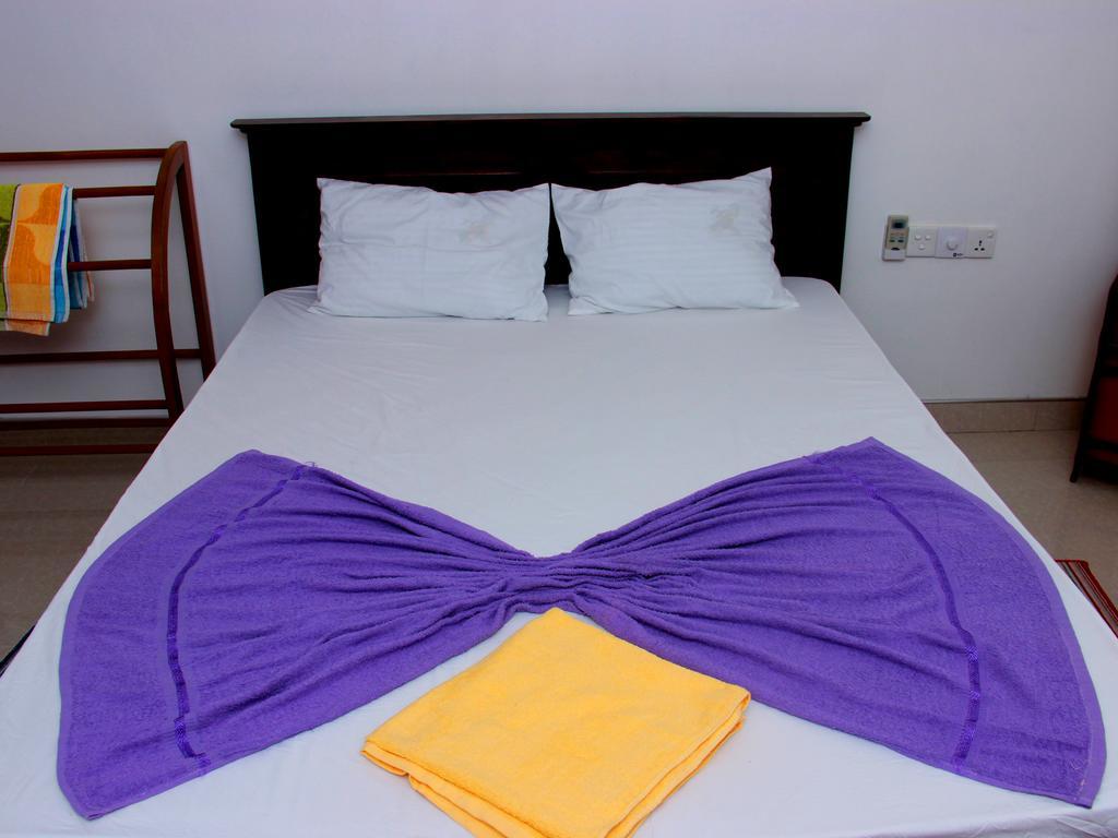 Heaven Star Rest Bed and Breakfast Mirissa Δωμάτιο φωτογραφία