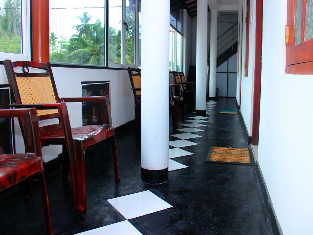 Heaven Star Rest Bed and Breakfast Mirissa Εξωτερικό φωτογραφία