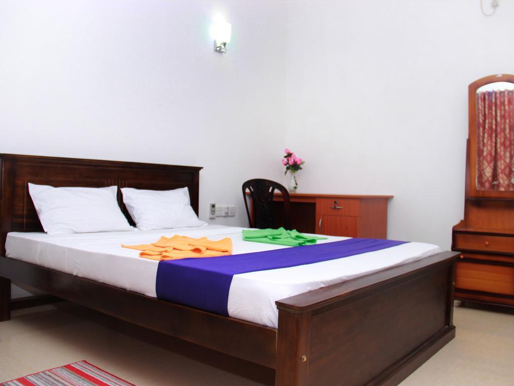 Heaven Star Rest Bed and Breakfast Mirissa Εξωτερικό φωτογραφία