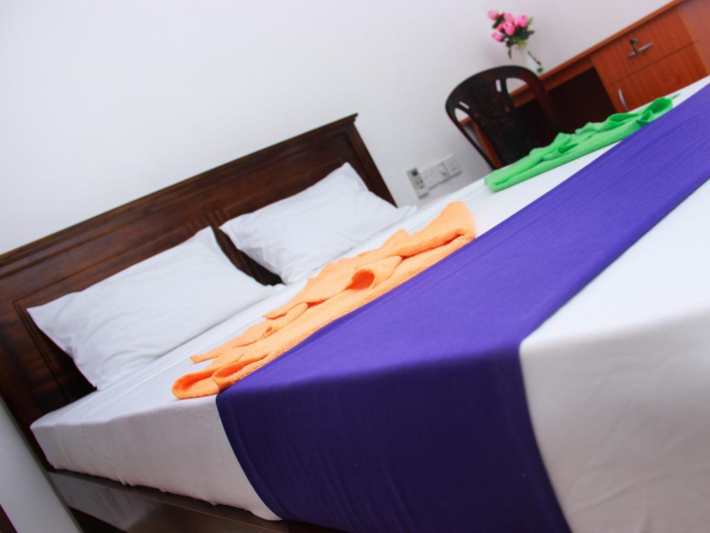 Heaven Star Rest Bed and Breakfast Mirissa Δωμάτιο φωτογραφία