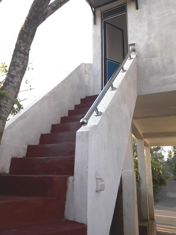 Heaven Star Rest Bed and Breakfast Mirissa Εξωτερικό φωτογραφία