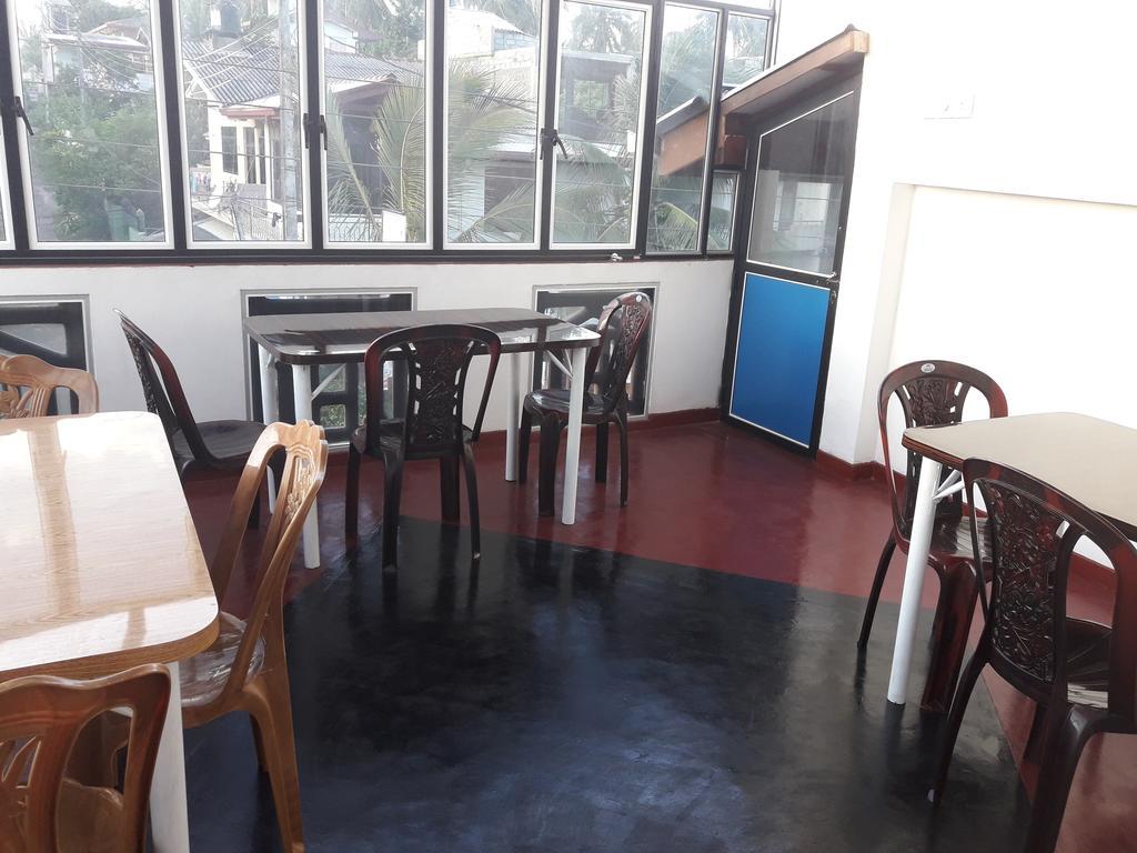 Heaven Star Rest Bed and Breakfast Mirissa Εξωτερικό φωτογραφία
