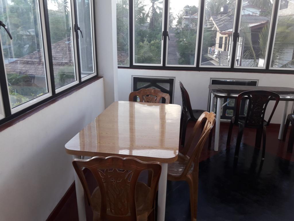 Heaven Star Rest Bed and Breakfast Mirissa Εξωτερικό φωτογραφία