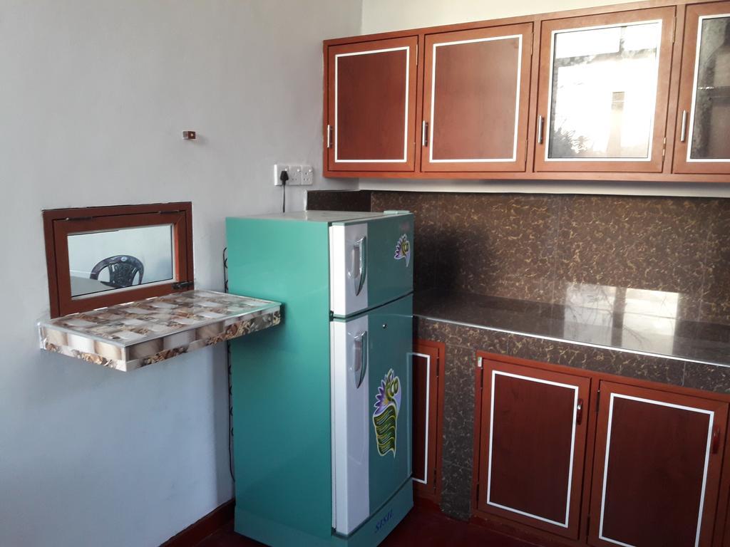 Heaven Star Rest Bed and Breakfast Mirissa Εξωτερικό φωτογραφία