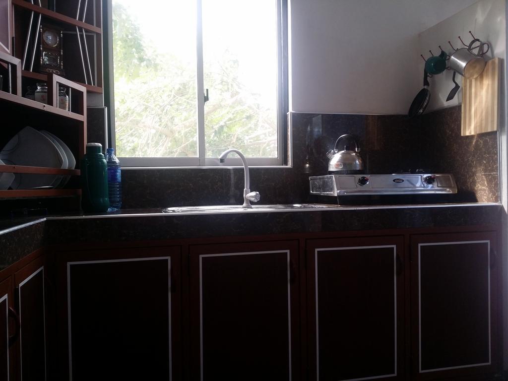 Heaven Star Rest Bed and Breakfast Mirissa Εξωτερικό φωτογραφία