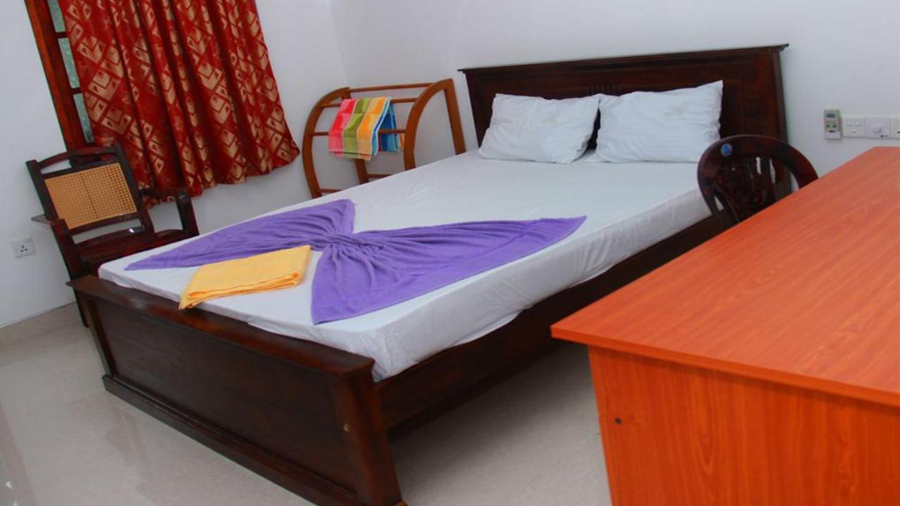 Heaven Star Rest Bed and Breakfast Mirissa Εξωτερικό φωτογραφία